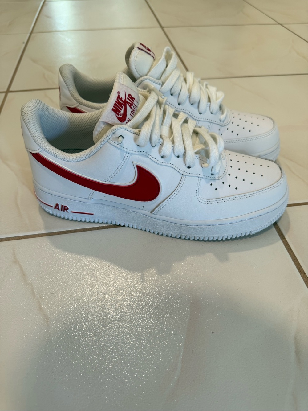 NIKE AIR FORCE 1 '07 - "WHITE UNIVERSITY RED"